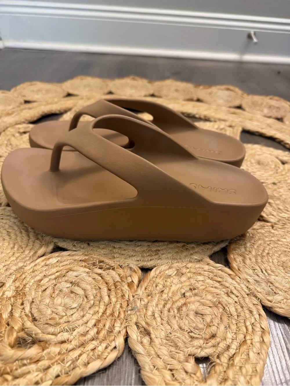 SKIMS Women's Tan Foam Slide Sandals - Neutral Slip-On Slides EU 38